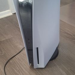 PlayStation 5. With 1TB Samsung Portable SSD T7 