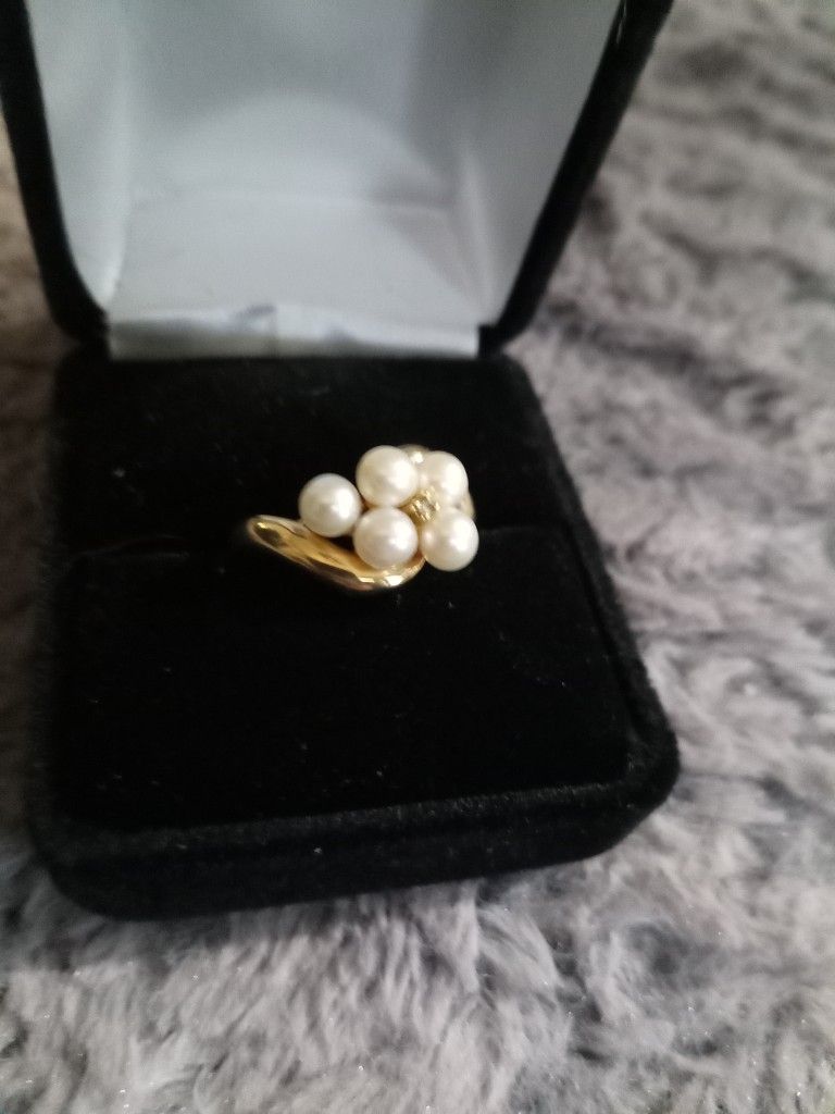 Gold Pearl Ring