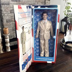 New! Vintage Ronald Reagan special edition talking action figure. Toy Presidents "Ronald Reagan" 40th US President. Released 2003 as part of their Com