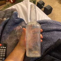 Dant 1836 Bottle