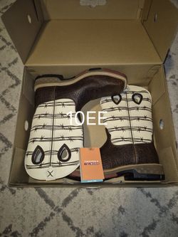 TWISTED X CELL STRETCH CONFORT SQUARE STEEL TOE PULL-UP BOOTS 