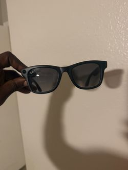 Ray-Ban Meta Wayfarer Gen 2 Smart Glasses - Matte Black - Excellent Condition