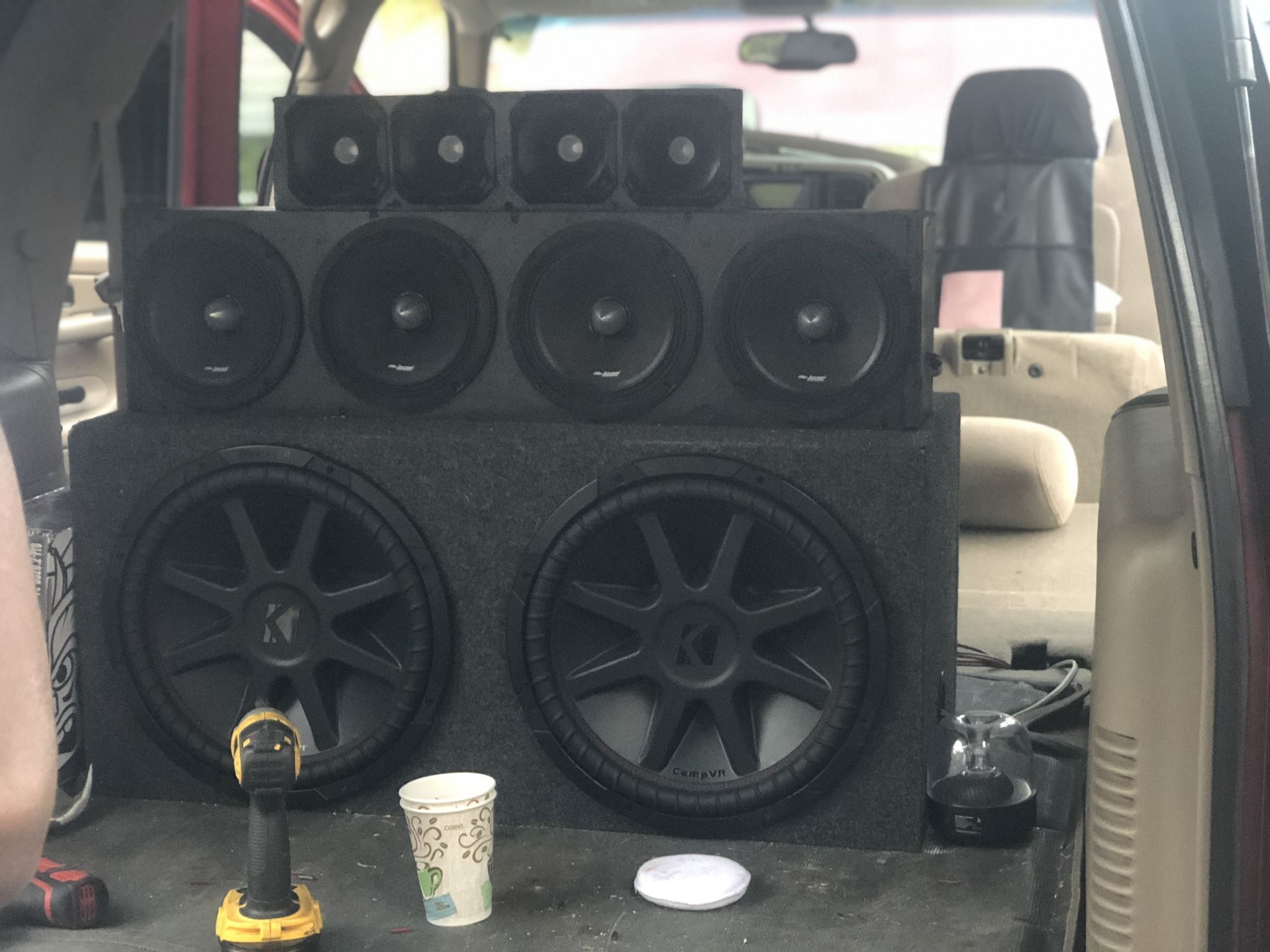 Mini wall & Subs