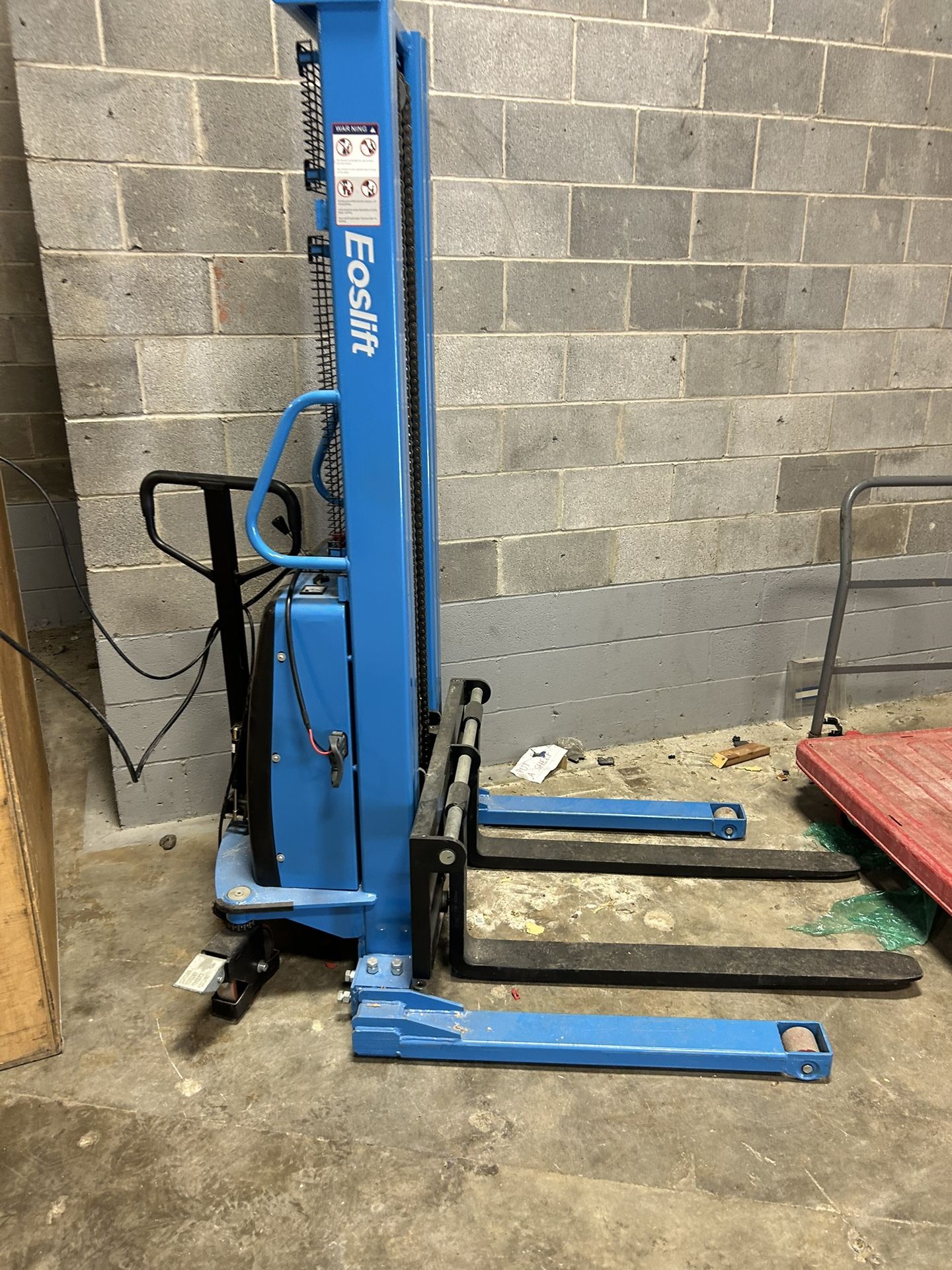 Eoslift 330 Like New