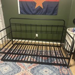 Black Twin Trundle Bed 