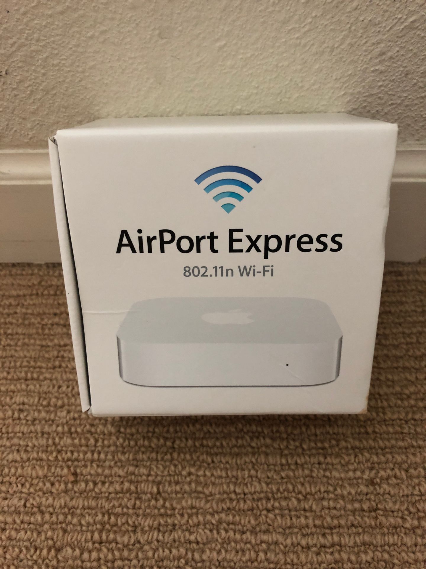 Apple AirPort Express (wifi router)
