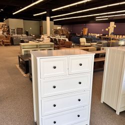 Brand New 5 Drawer Dresser White 