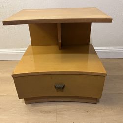 Modern Design Nightstand (Read Description)