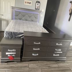 New Queen Bedroom Set! Mattress Included! 