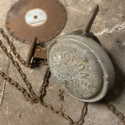 One ton chain hoist in good working condition