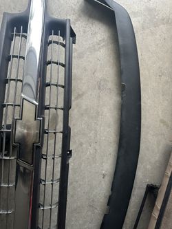 2001 Chevy Grille And Bumper pad