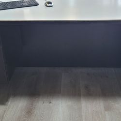 Office desk 2