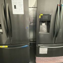 French Door Stainless Steel Samsung Fridge up to 50% Off MSRP