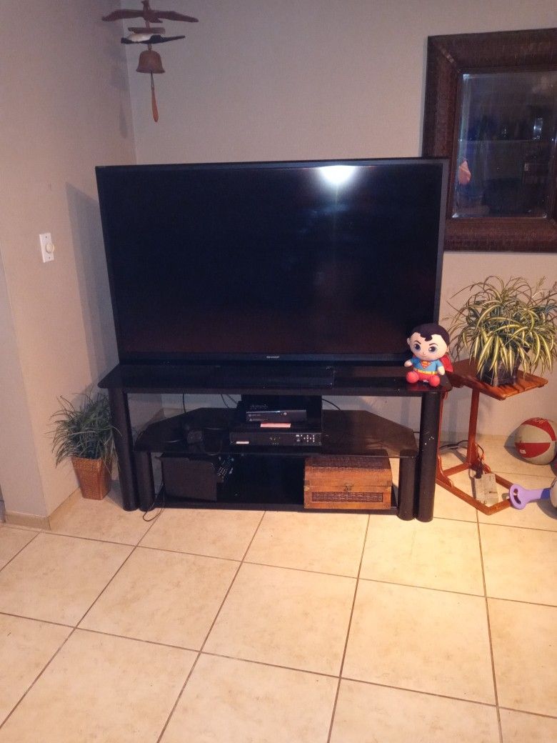 60" Sharp Aquos Smart T.V. ( Model Lc-60le640u) With Stand