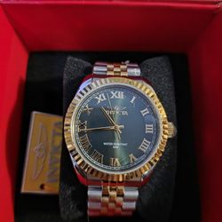 Invicta Specialty Windsor 