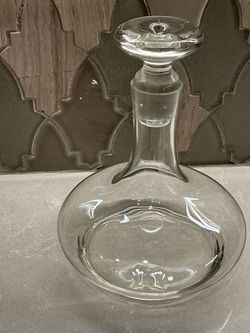 Glass wine decanter