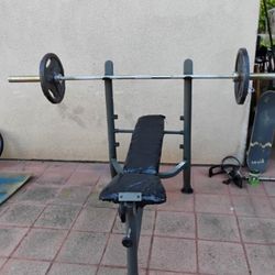 Work out bench With 2×(45lb 2 inch plate.