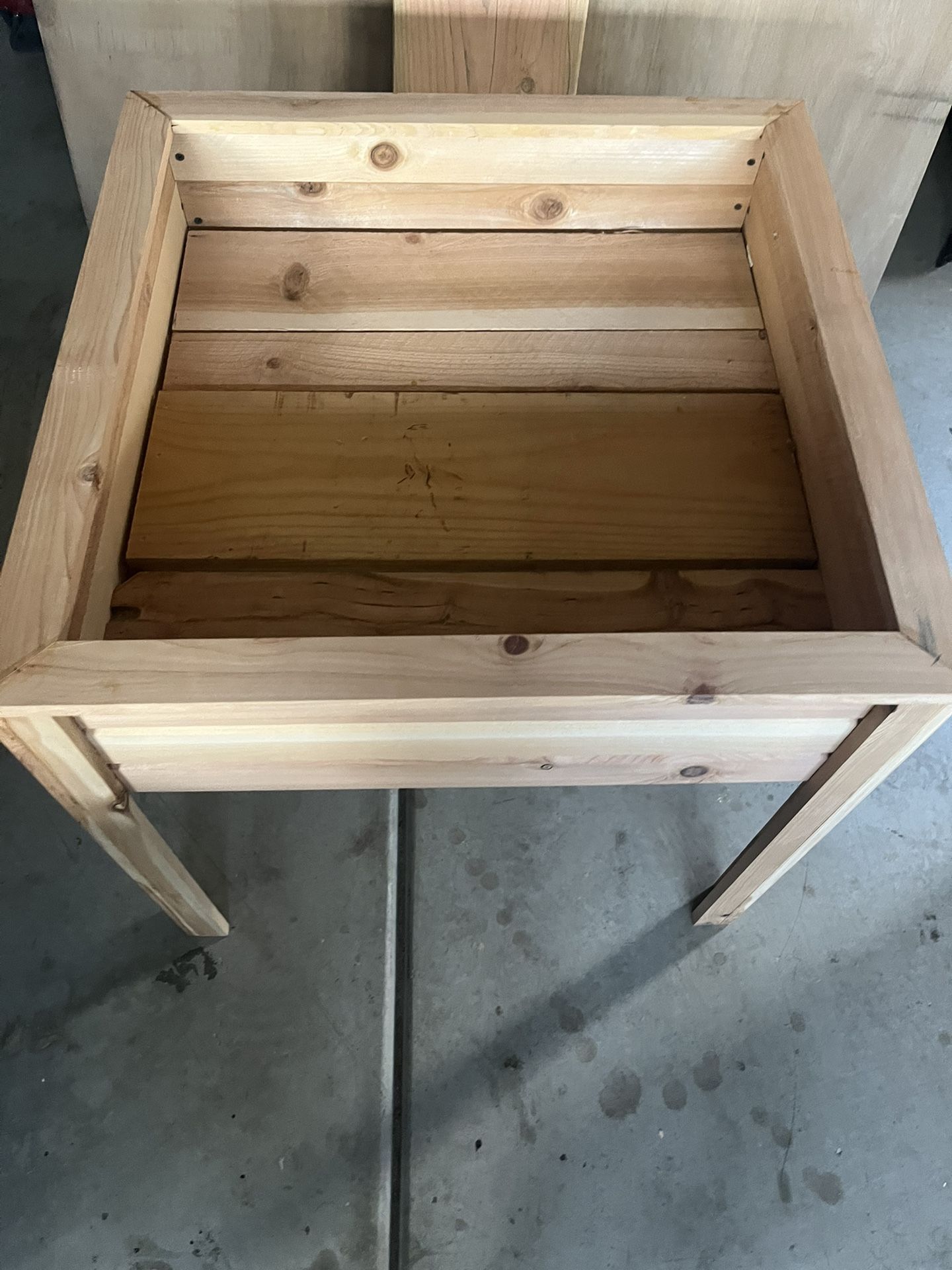 Cedar Succulent Flower Bed