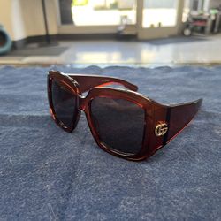 Gucci Sunglasses (GG1402S)