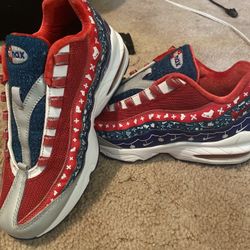 Nike Air Max 95 Sneakers