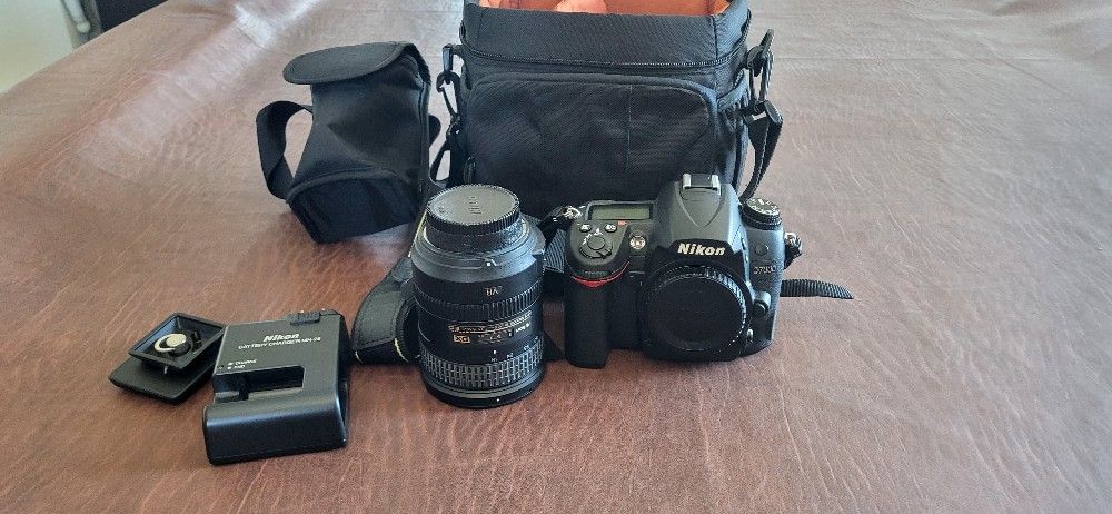 Nikon D7000 DSLR