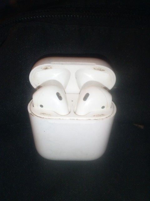 apple air buds gen 2