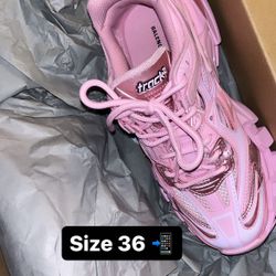 Balenciaga Size 6 Women’s 