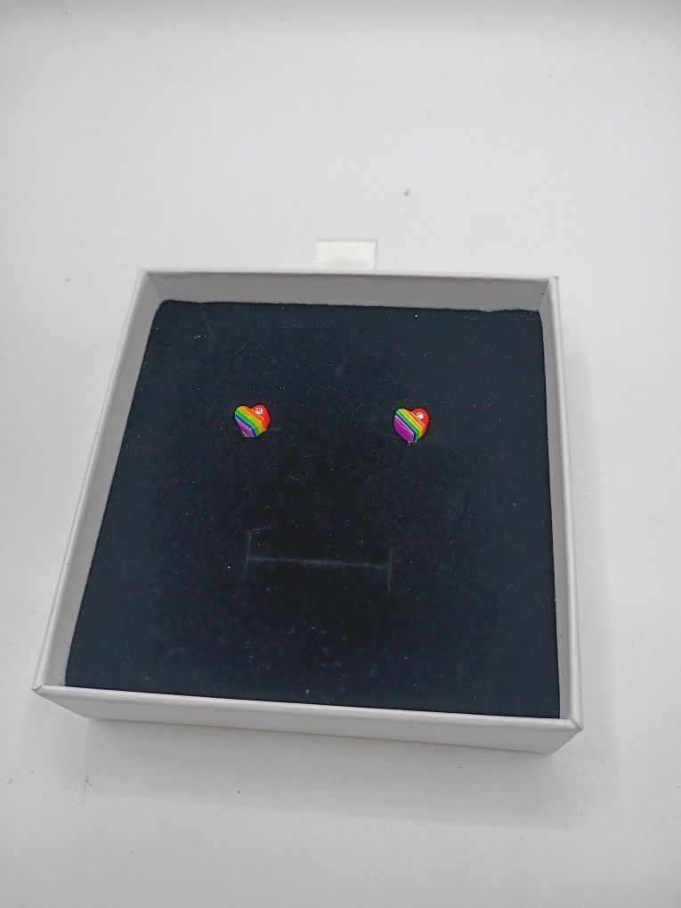925 Sterling Silver Rainbow Heart Earrings 