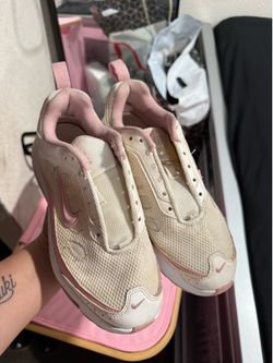 Vans/ Nikes