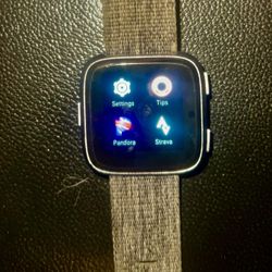 Fitbit Versa 