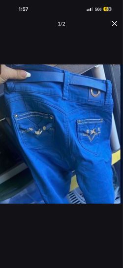 Women’s Blue Skinny Jeans with Belt