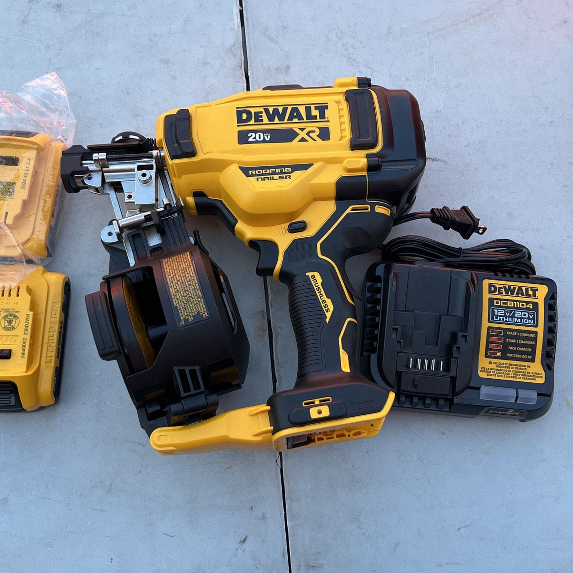 Dewalt Xr Roofing Nailer Dcn45rn