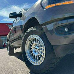 17" KMC Wheels And Tires 285/70/17