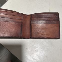 Beautifully Crafted Man’s Leather Wallet