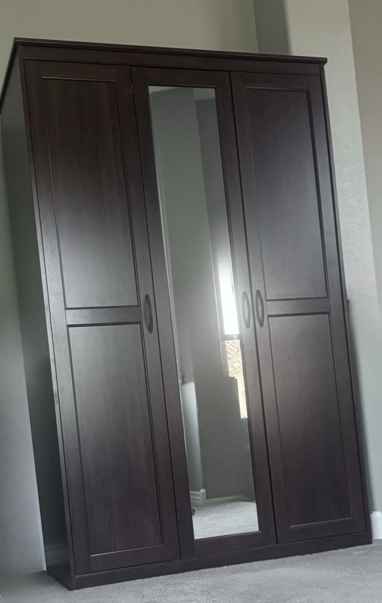 Wardrobe Armoire