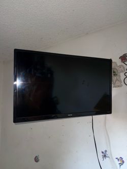 Philips 32-inch Smart TV (Roku OS)