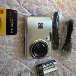 Camera dodak pixpro FZ45