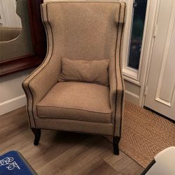 Stunning Accent Chair In Neutral Color