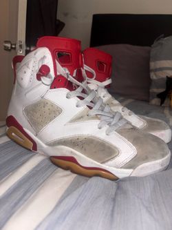 Air Jordan 5 Toro red