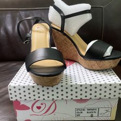 Black Platform Wedge Sandals by My Delicious Shoes size 6