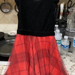 Little  Girls Black Velvet and Red Plaid Tulle dress by Epic Threads Size  4T