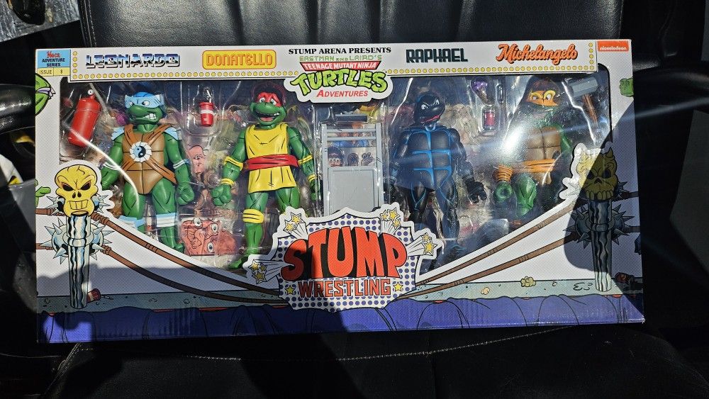 TMNT Stump Wrestling