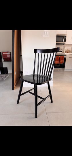     4. Sillas. De. Madera 