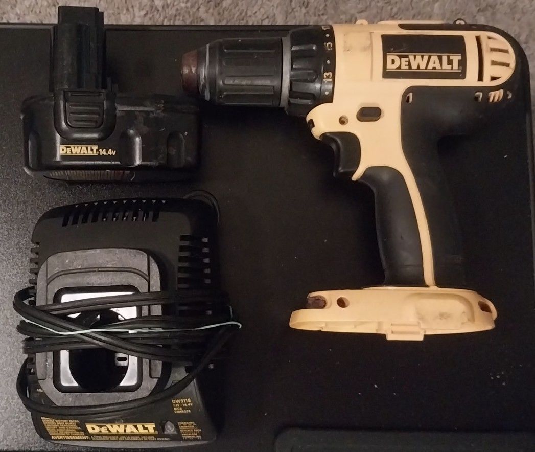 Dewalt 14.4V 1/2" Cordless Drill Driver DC730 w/ Rechargeable Battery and Charger