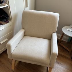 Comfy rocking chair, barely used