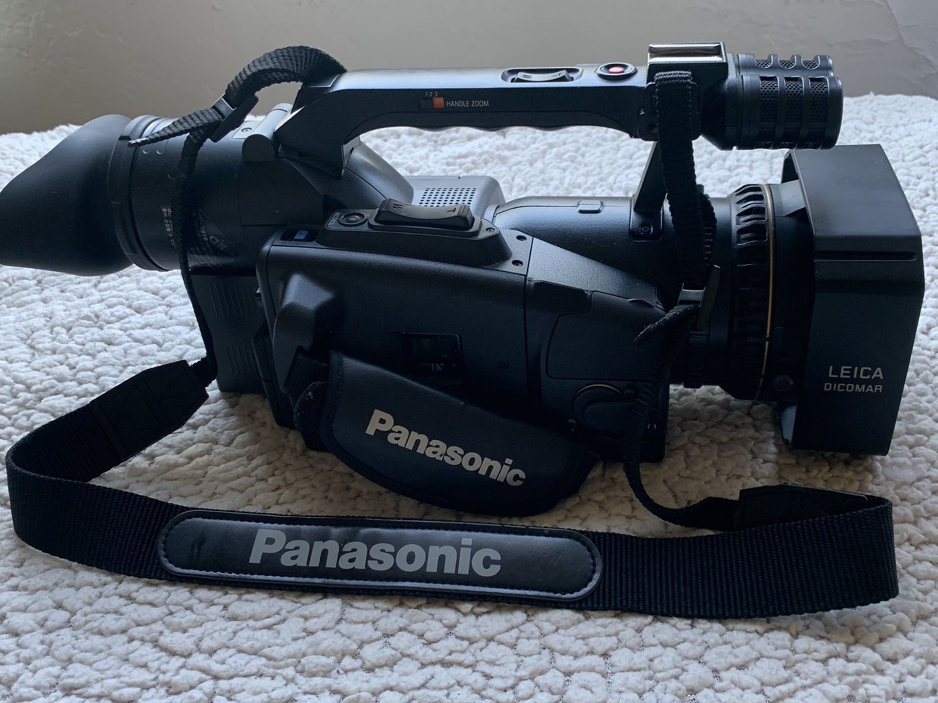 Panasonic MiniDV Camera-Recorder +Accesories
