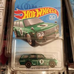 HOT WHEELS LEGENDS TOUR GREEN 1971 DATSUN BLUEBIRD 510 WAGON