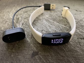 Fitbit HR - like new