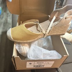 Multiple Pics Woman/Kids Clothes 