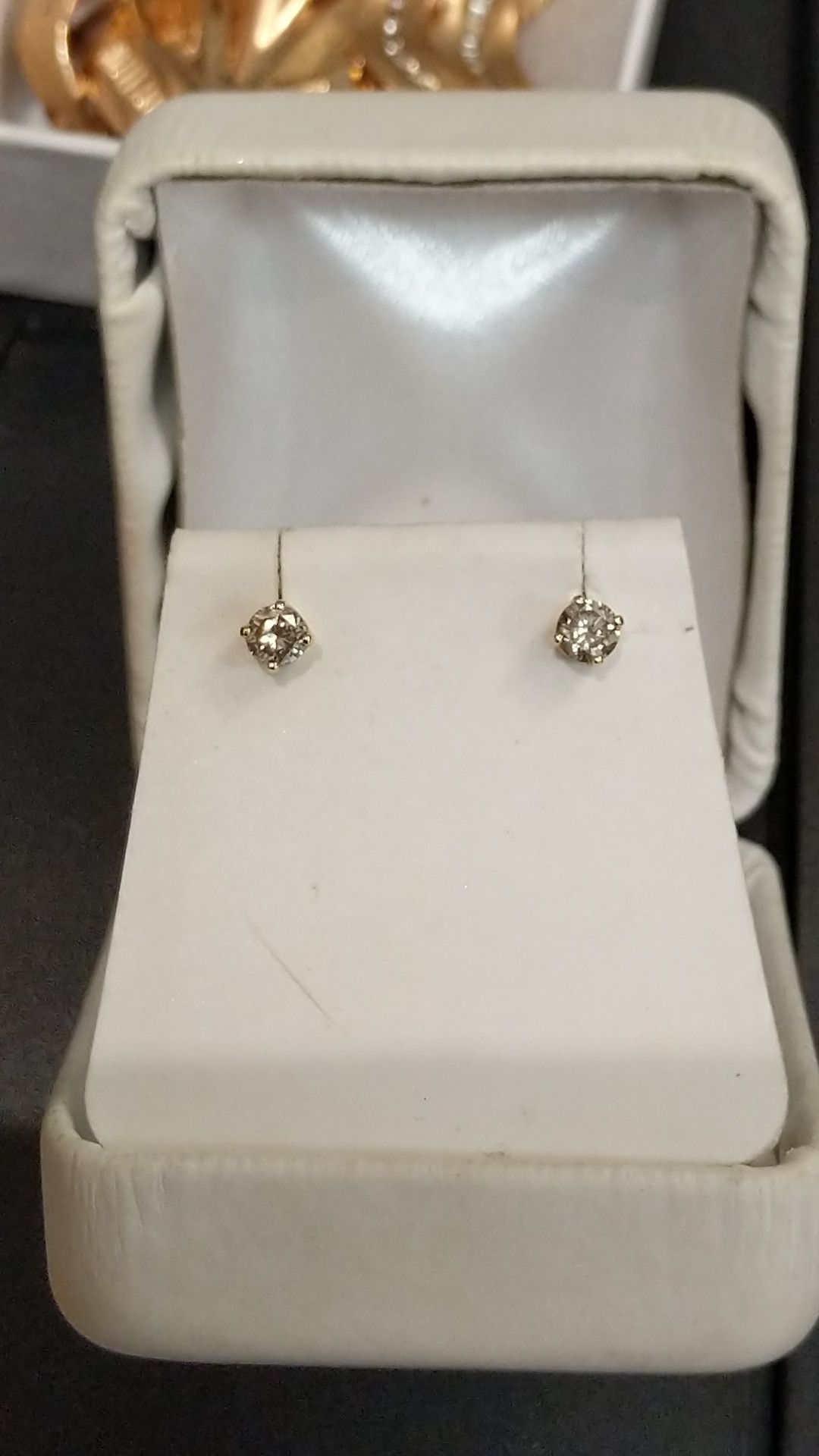 14k Diamond Earrings nice!!!